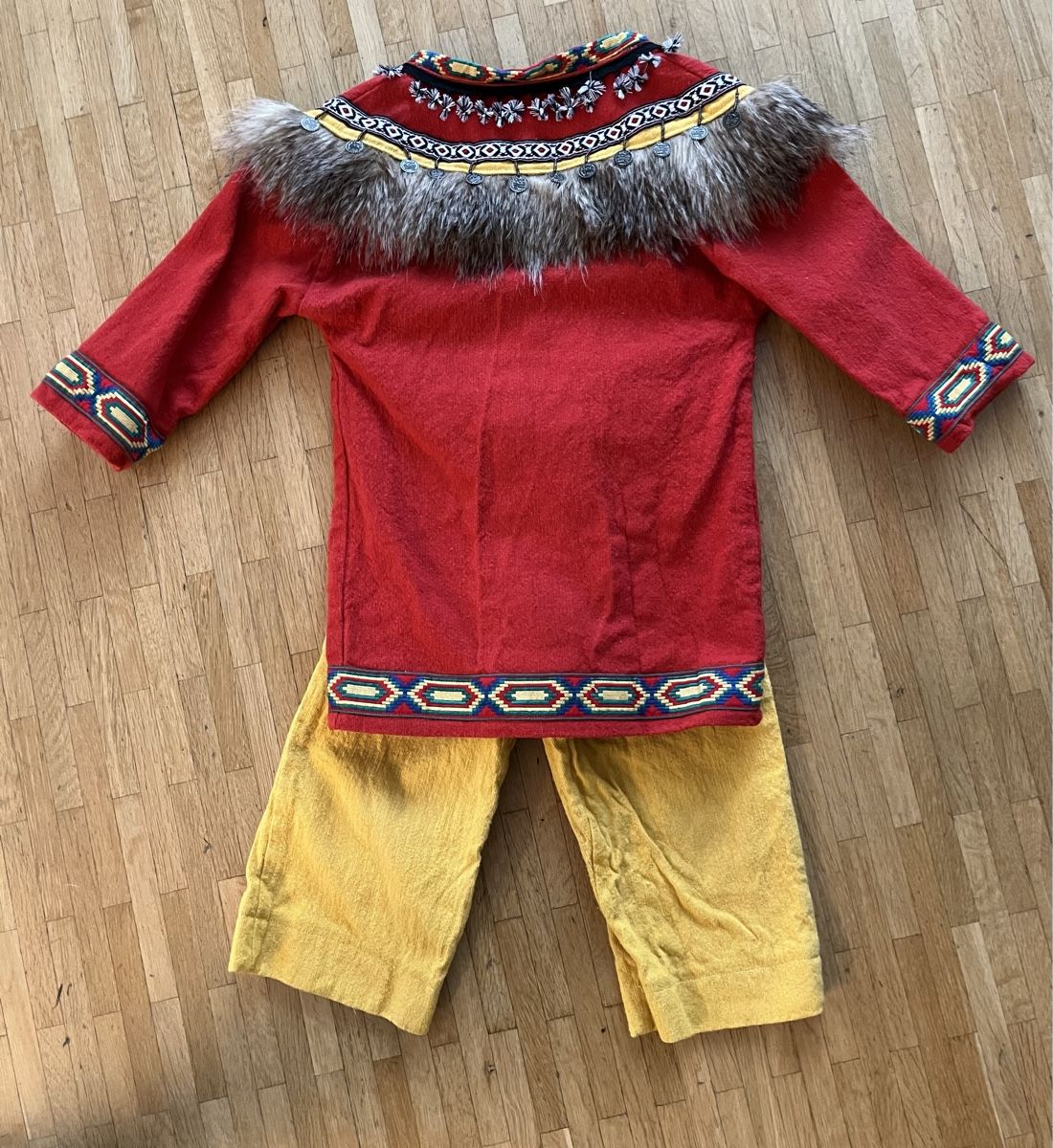 Costumi: Fasnachtskleid Kind Näbelhüüler – Usato da Rothenburg venduto da Michi083 1