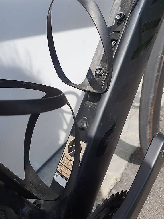 Velos: Canyon Aeroad CF SLX 8 Di2 – Gebraucht aus Brienz BE von lgy_2kq6 4