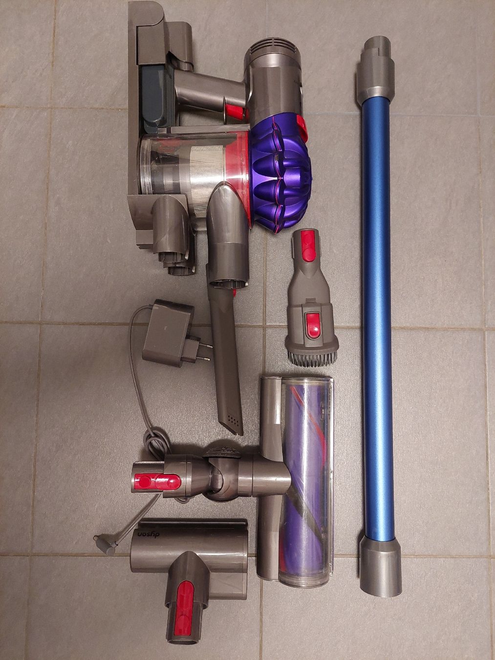 Dyson Staubsauger & Zubehör: Dyson V7 Batterie neuve  – Gebraucht aus Meyrin von aki_1971