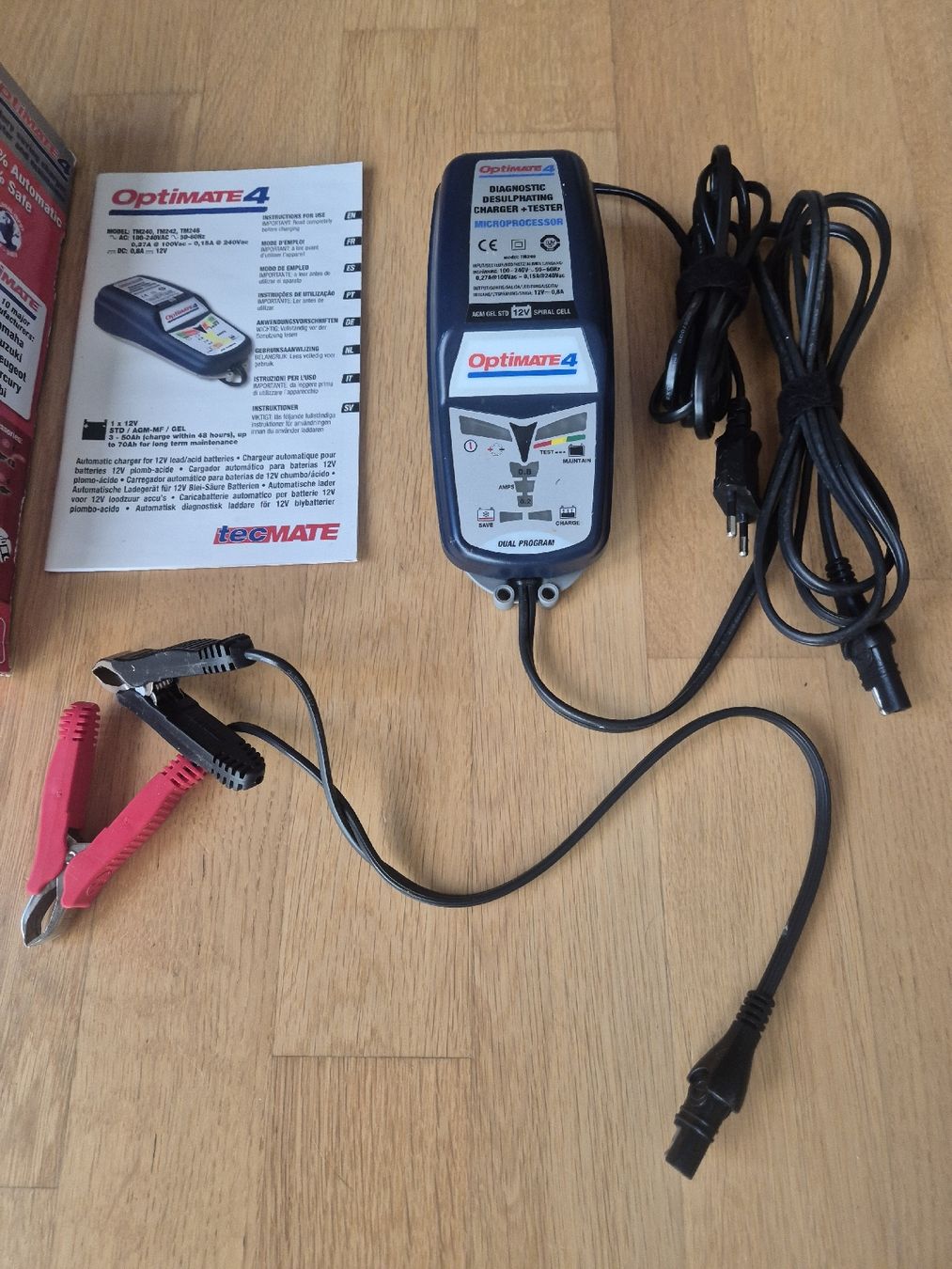 Chargeurs batteries: OptiMATE 4 - Charger for 12V, 0.8A – D'occasion à Niederglatt ZH par HaloHos 1