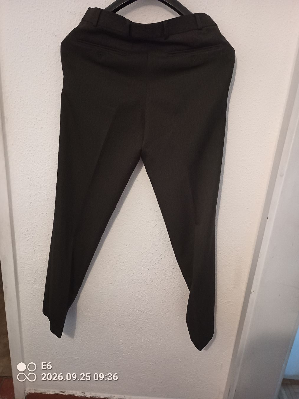 Pantaloni: Schwarze Hose. Marke: Canda – Usato da Zürich venduto da Mitzi6 1