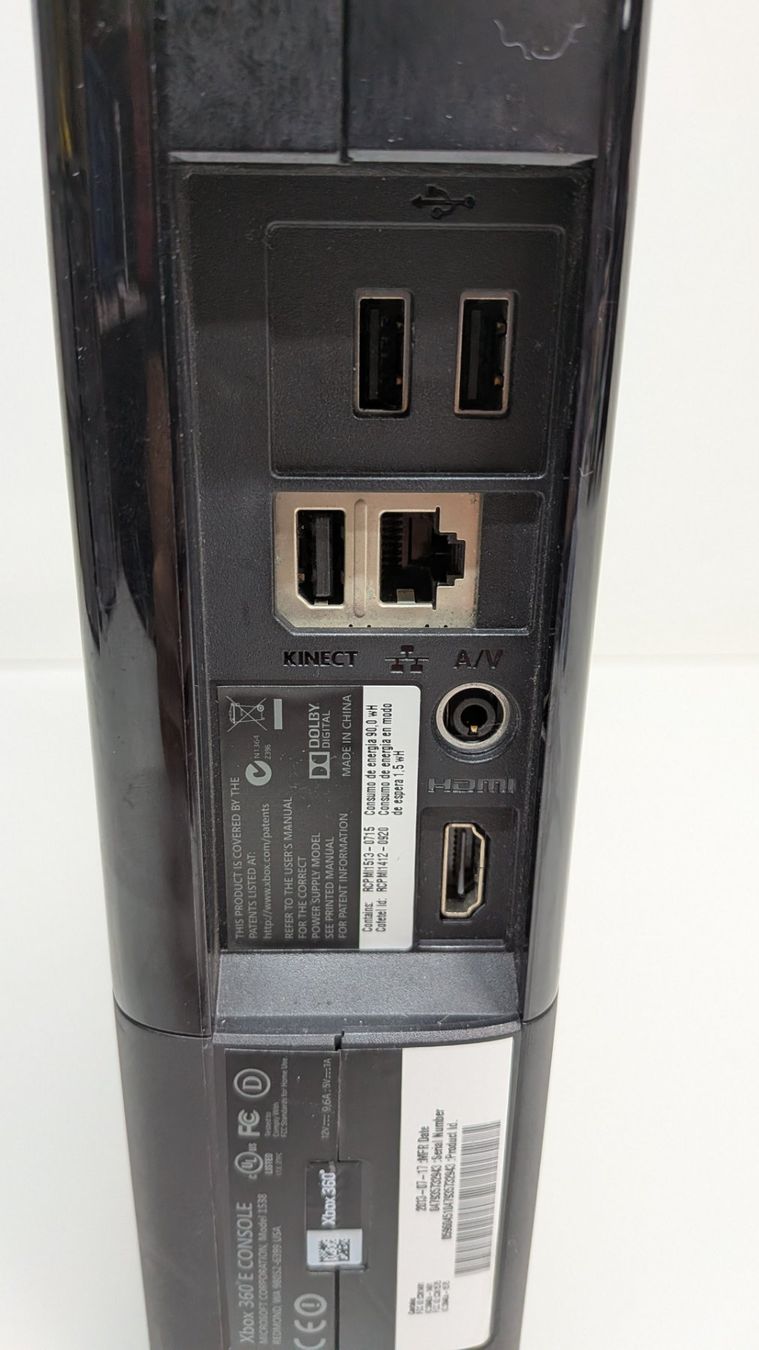 Microsoft Konsolen: Microsoft Xbox 360 E Konsole, 228 GB – Gebraucht aus Menziken von mame18 5