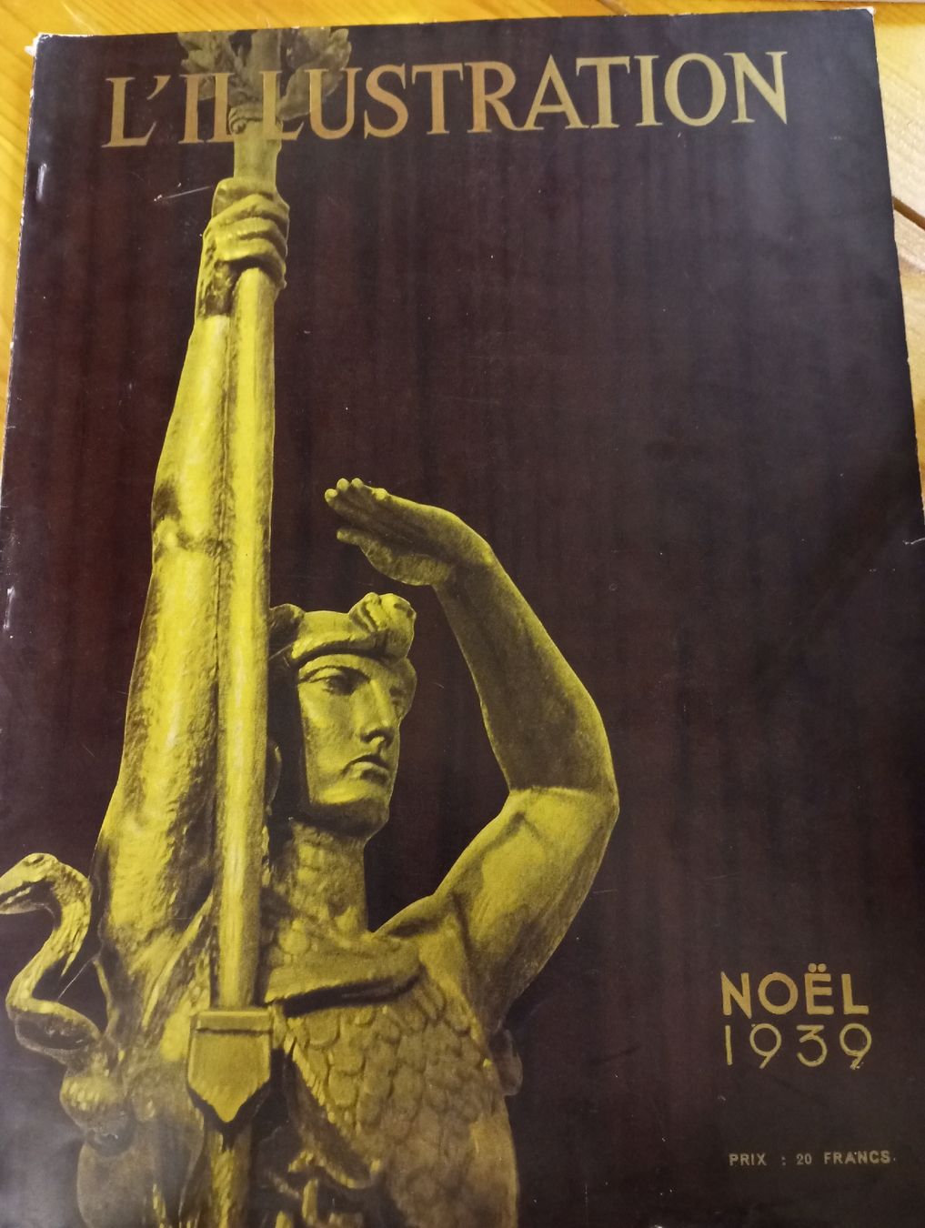 Libri: L'Illustration Noël 1939 & 1940  – Usato da Fribourg venduto da BOOK_IN 3