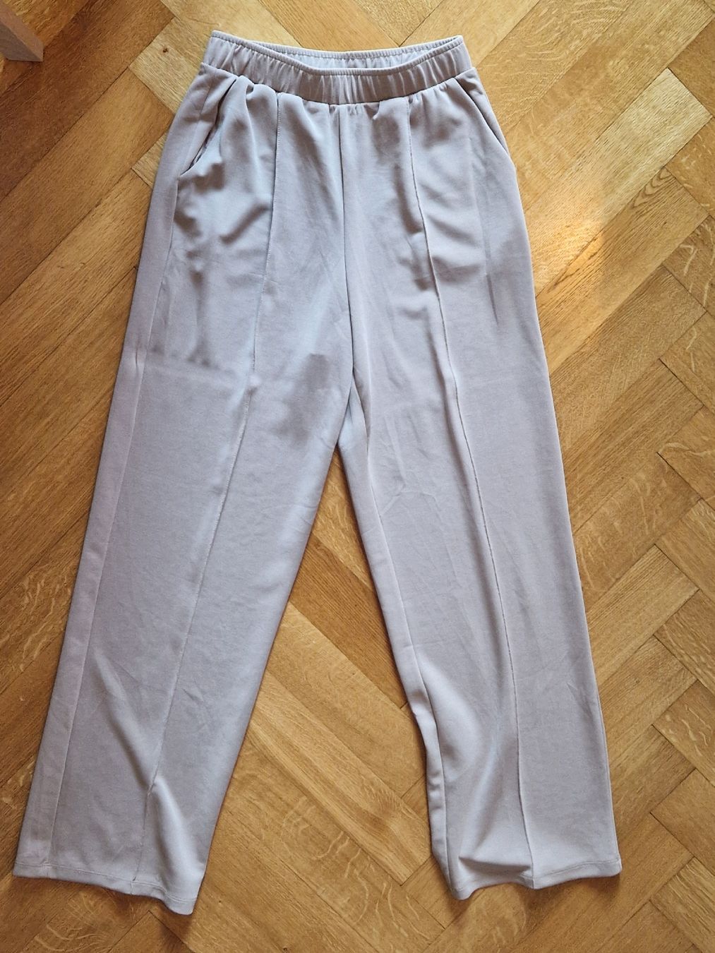 Oysho Kleiderpakete: Ensemble Oysho beige – Neu (gemäss Beschreibung) aus Lausanne von Amanda. 2