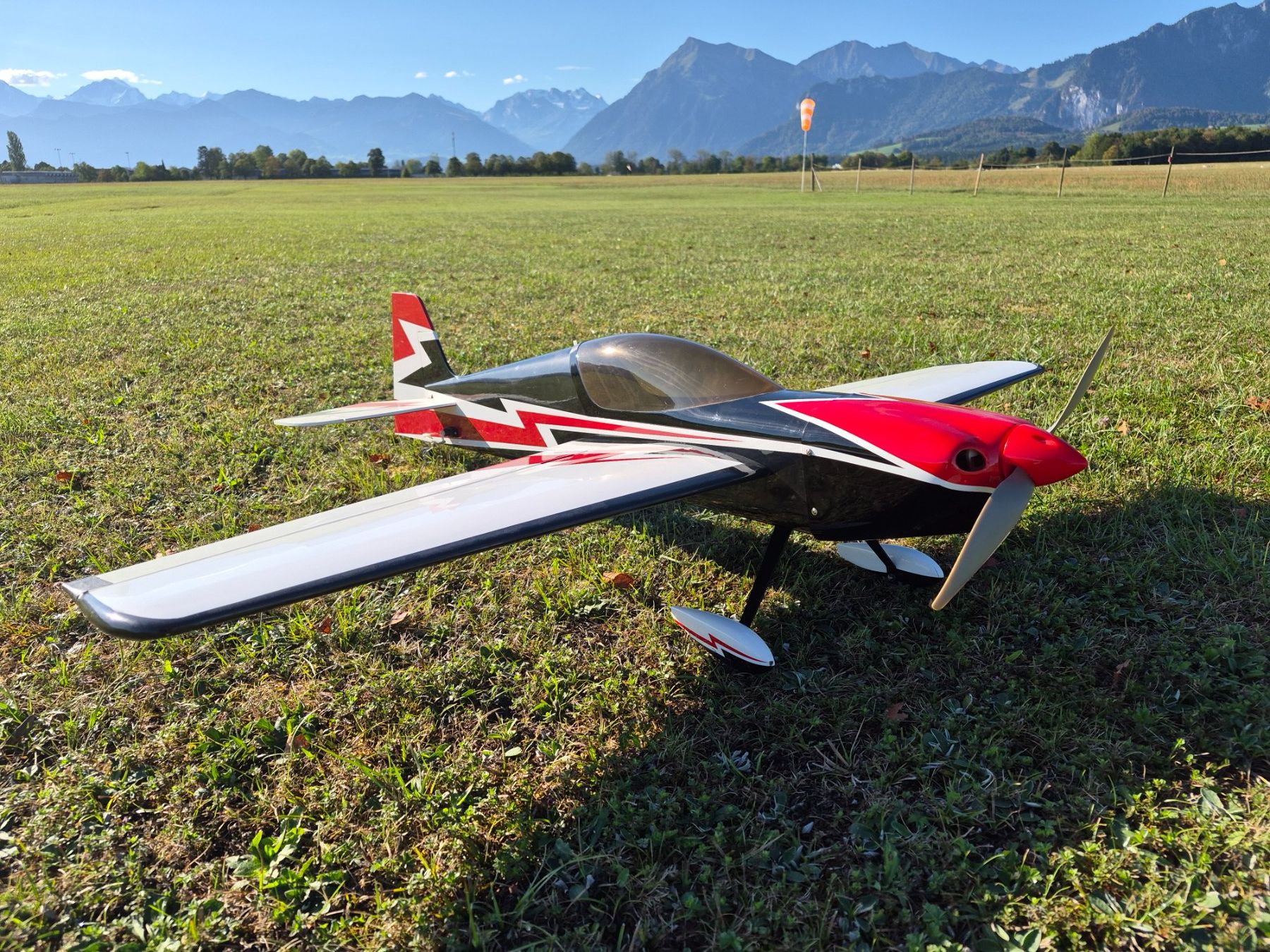RC Modellbau: RC Acro Modellflugzeug – Gebraucht aus Uttigen von eomat 2