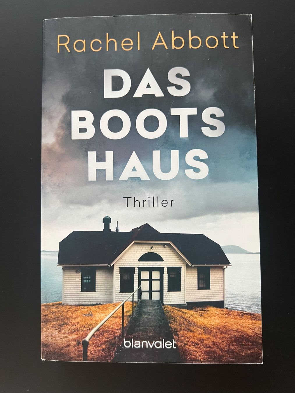 Libri: Das Bootshaus - Rachel Abbott - Thriller – Usato da Zürich venduto da An_B
