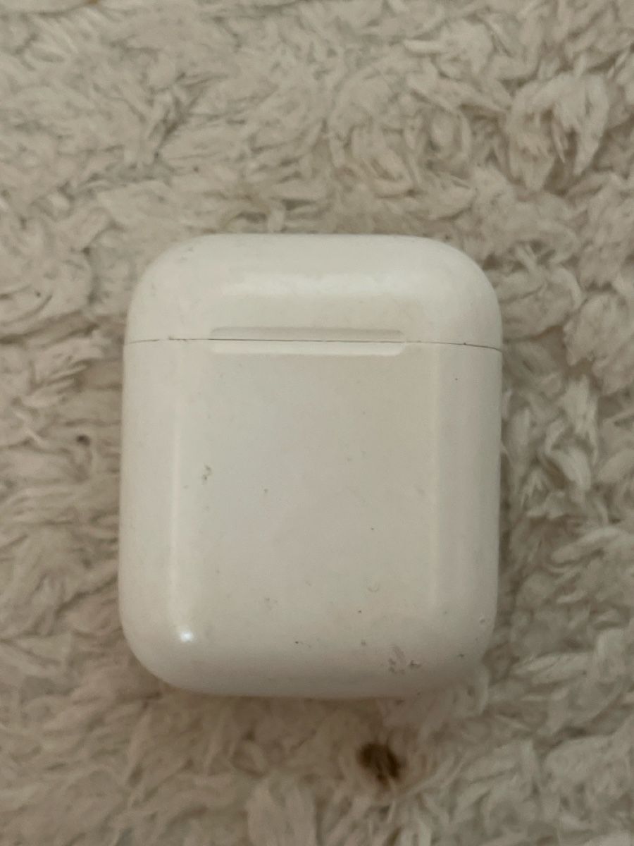 Apple Kopfhörer: Apple Air Pods – Gebraucht aus Winterthur von evasinisgalli
