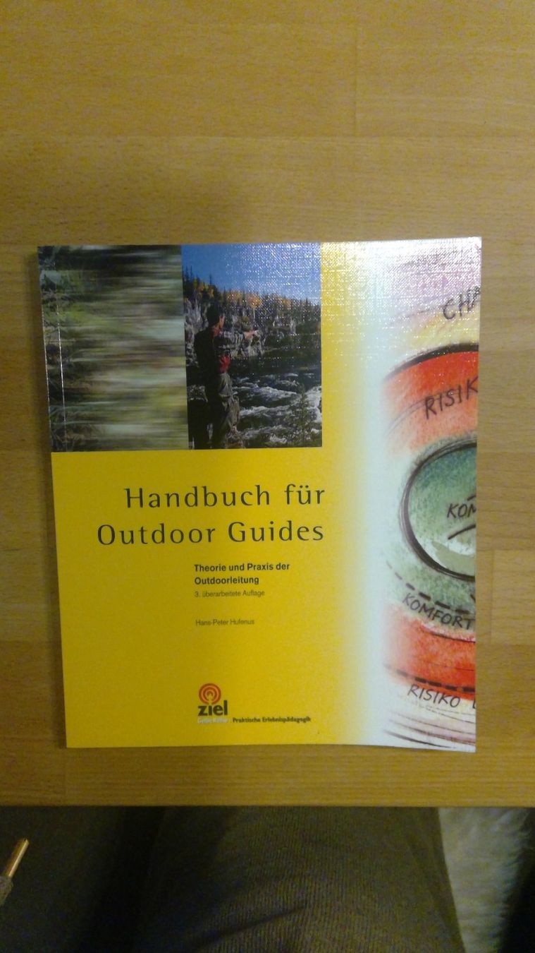 Libri: Handbuch für Outdoor Guides – Usato da Zürich venduto da Nuco