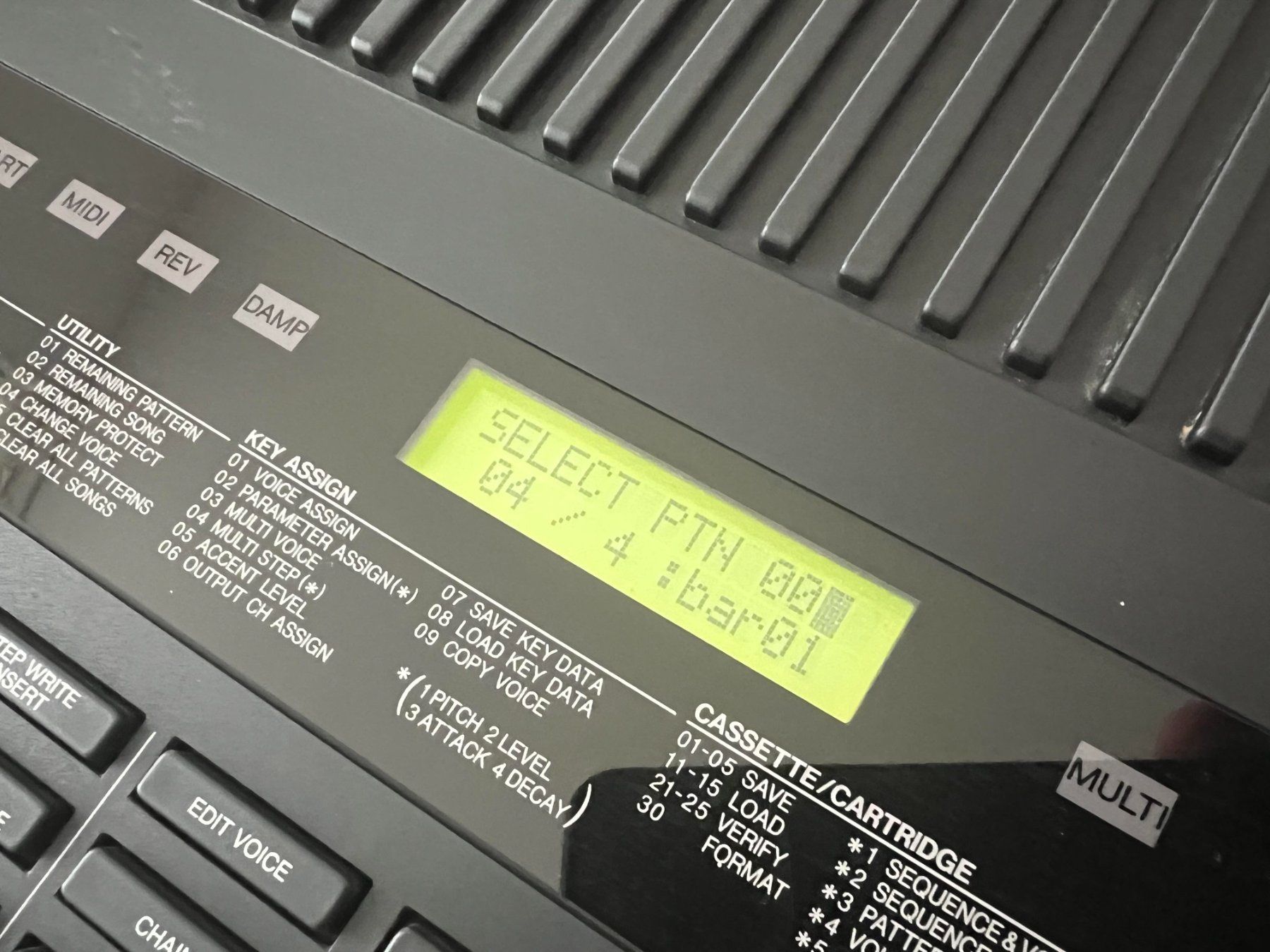 Yamaha Strumenti musicali: Yamaha RX5 Digital Drum Machine mit Cartridge – Usato da Bern venduto da memorymoog 2