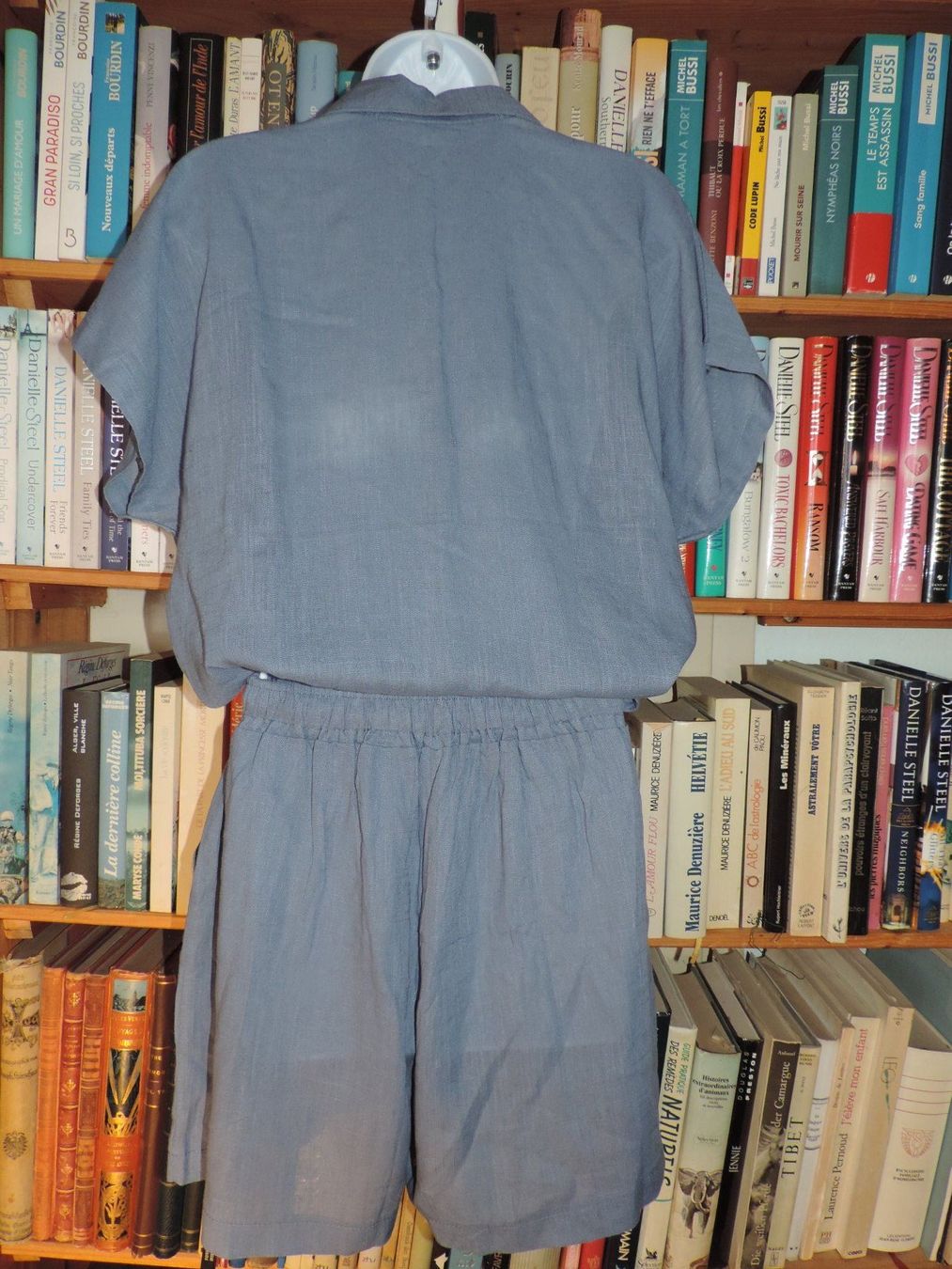 Lots de vêtements: ensemble short chemise bleu gris – D'occasion à Genève par Axelle333 7