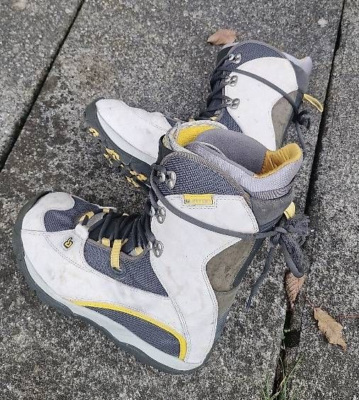 Scarpe da uomo: Snowboarboots Burton 46 – Usato da Riggisberg venduto da ancash 4
