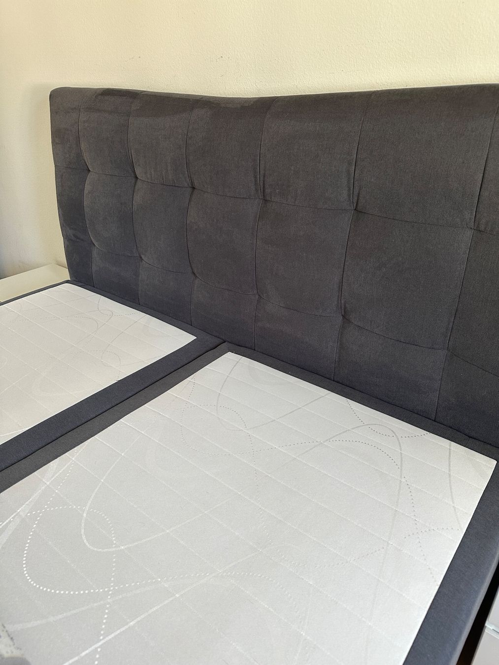 Lits: Boxspringbett anthrazit – D'occasion à Winterthur par fat_d6sb 4