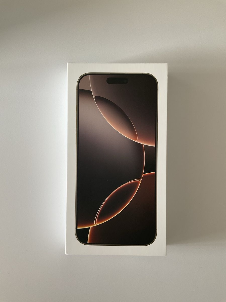 Apple Portables: Apple iPhone 16 Pro Max - Desert Titanium, 256 GB – D'occasion à Riggisberg par jabi2299