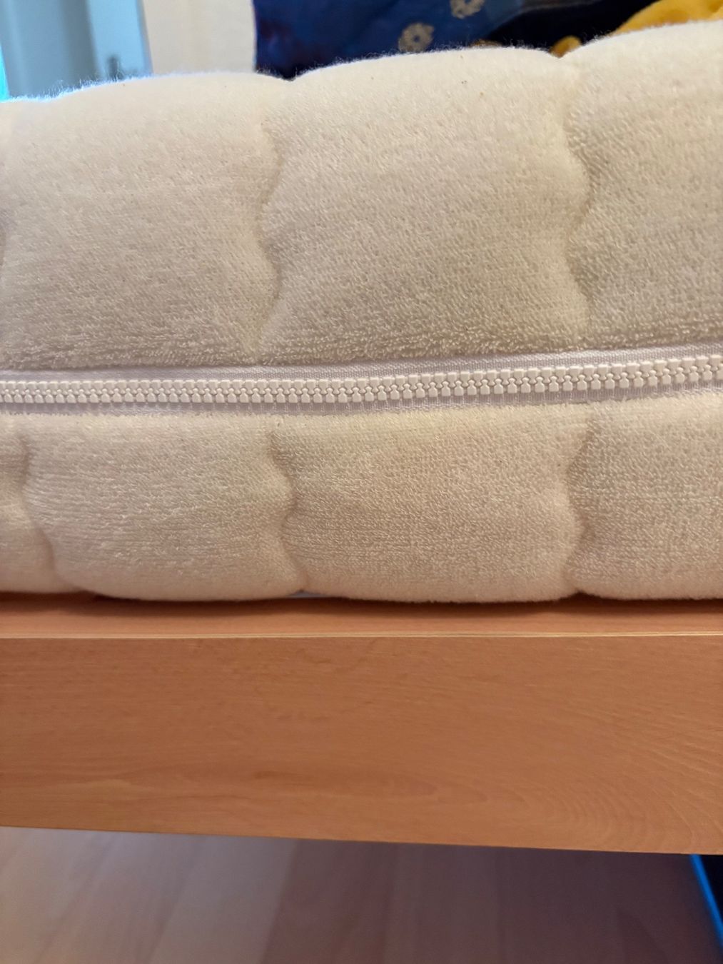 Letti: Einzelbett mit Matratze, kaum gebraucht – Usato da Gümligen venduto da Kamala55 3