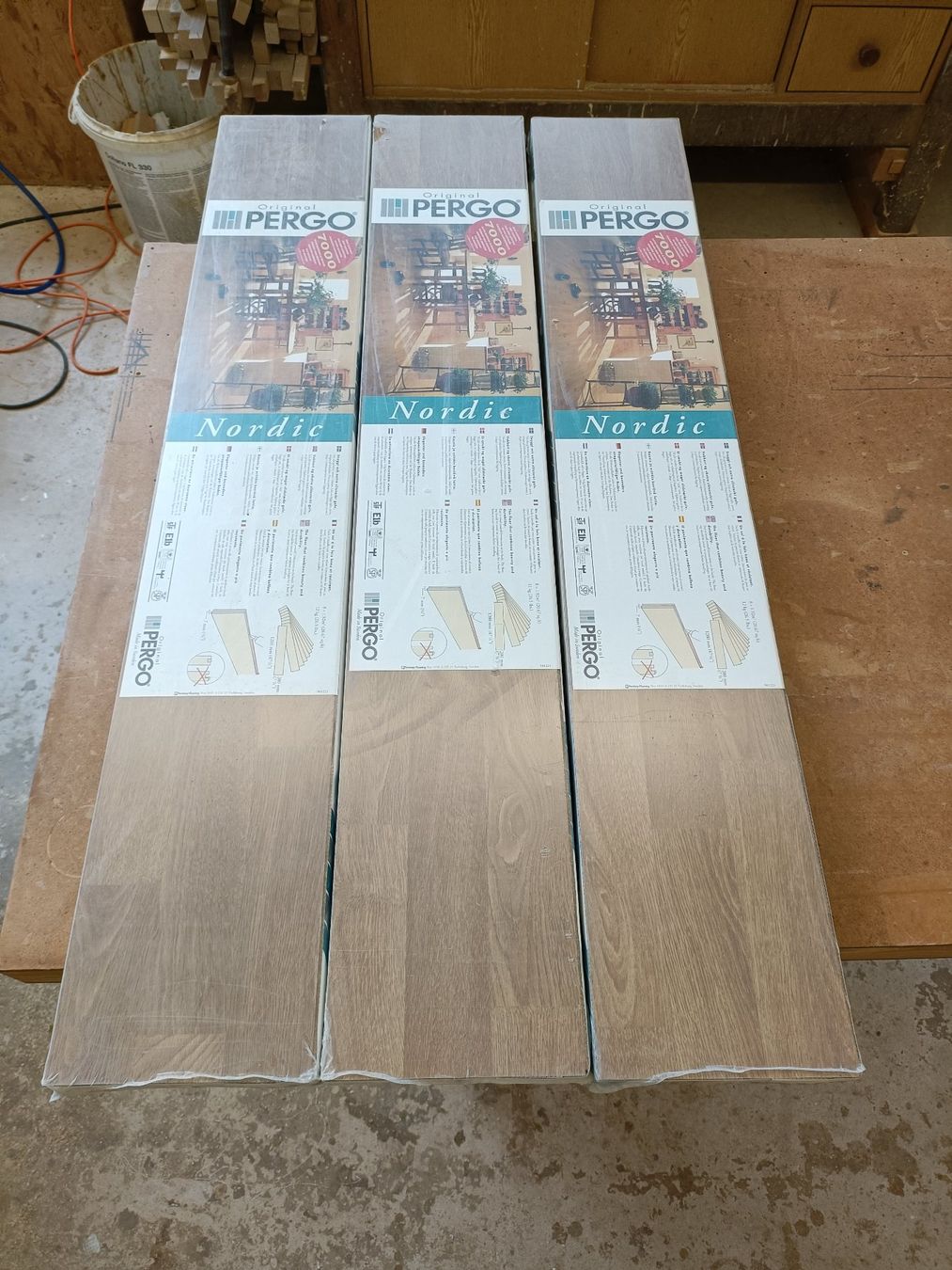 Rivestimenti per pavimenti: Laminatboden Decor Eiche – Nuovo e nell'imballaggio originale da Kerns venduto da Frewa 1