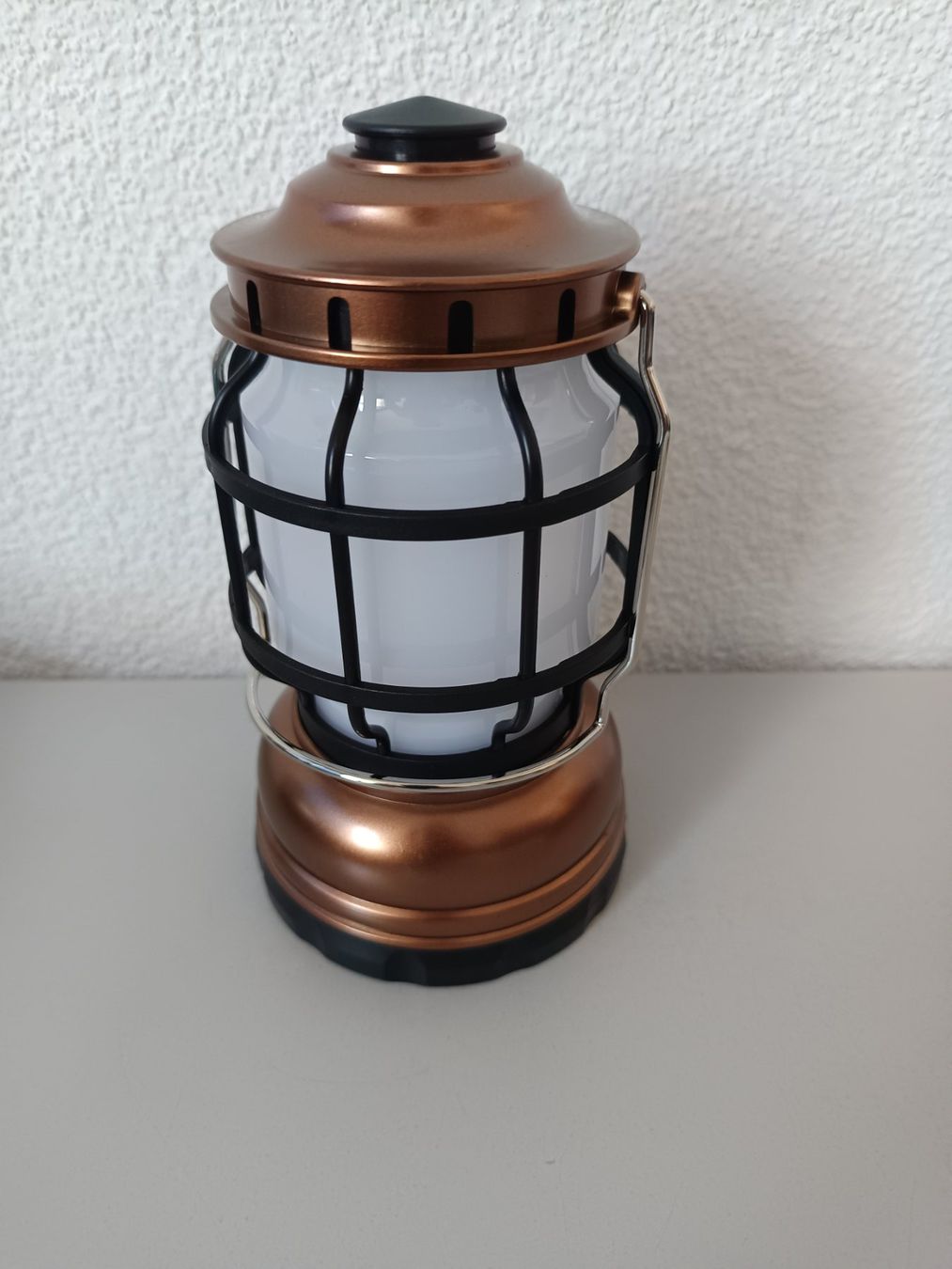 Lanterne: Neue LED Campinglaterne – Nuovo e nell'imballaggio originale da Rüthi (Rheintal) venduto da Balty 1