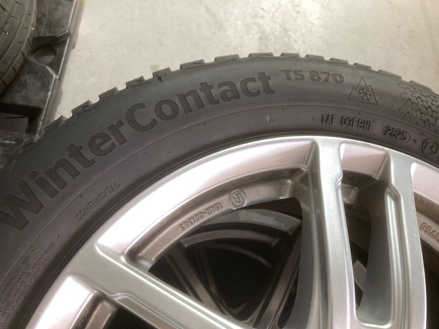 Kia Pneumatici & Ruote complete: 205/55R16 Winterräder Kia Ceed Continental – Usato da Cham venduto da WB2223 5