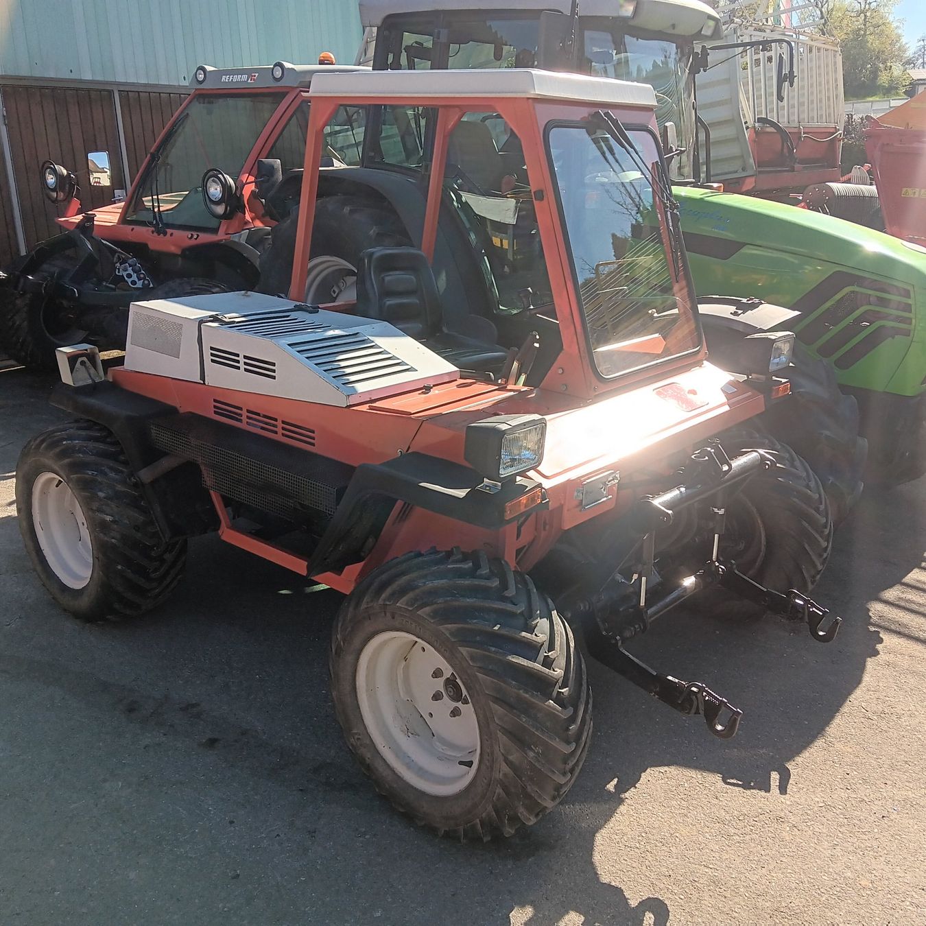 Reform Trattori: Reform Metrac 3003S – Usato da Degersheim venduto da powertrac