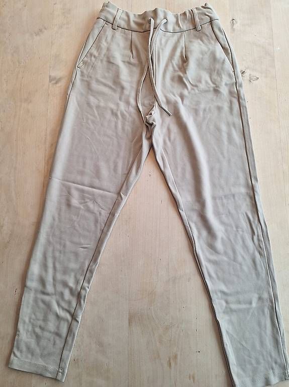Hosen: Only Hose Gr.XS – Gebraucht aus Seewis-Dorf von GAGAGAGSGAGA 1