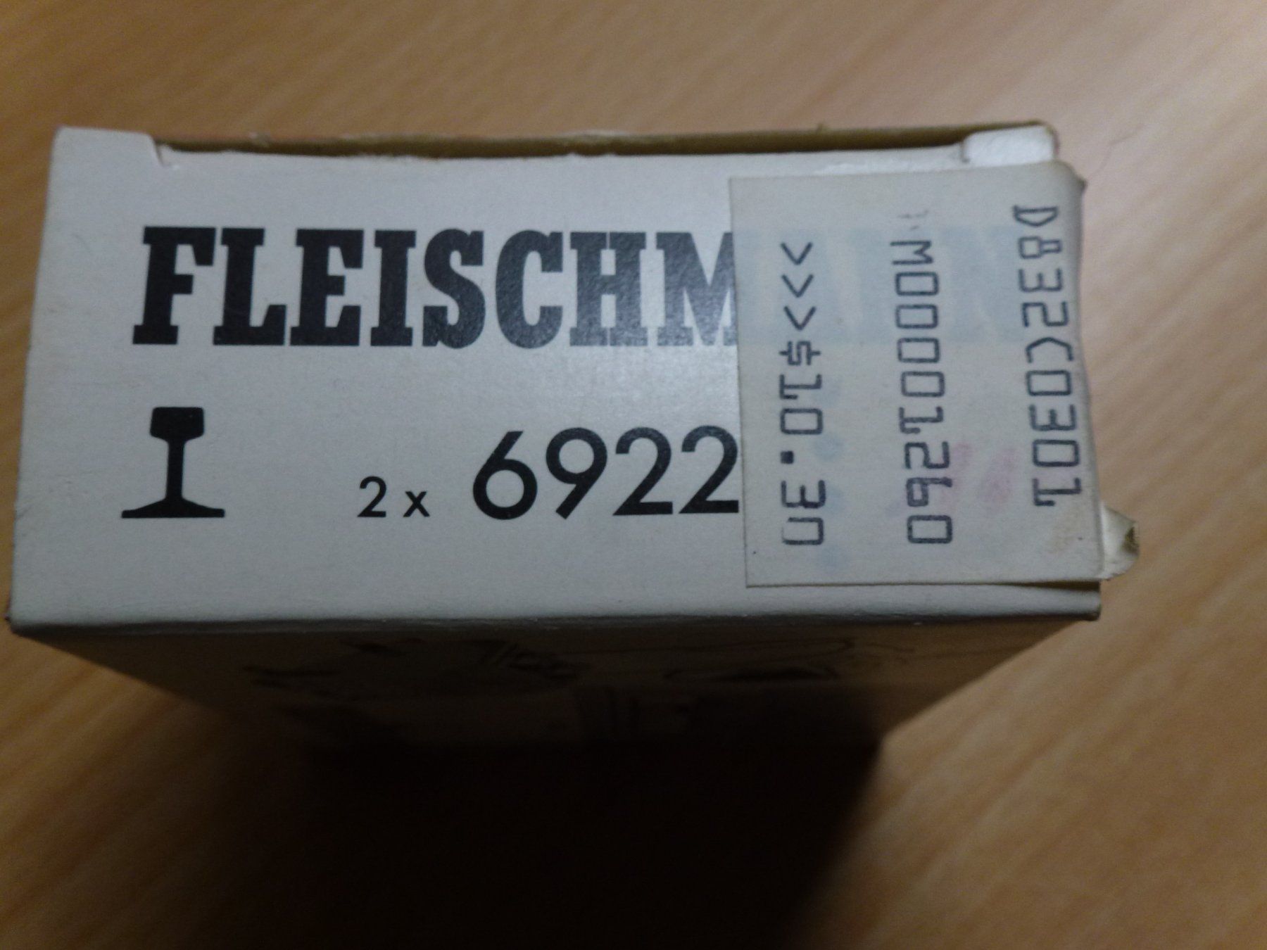 Fleischmann Modelleisenbahnen: Fleischmann 6922 Momenttaster 2 Stück – Neu (gemäss Beschreibung) aus Hombrechtikon von Se9 6