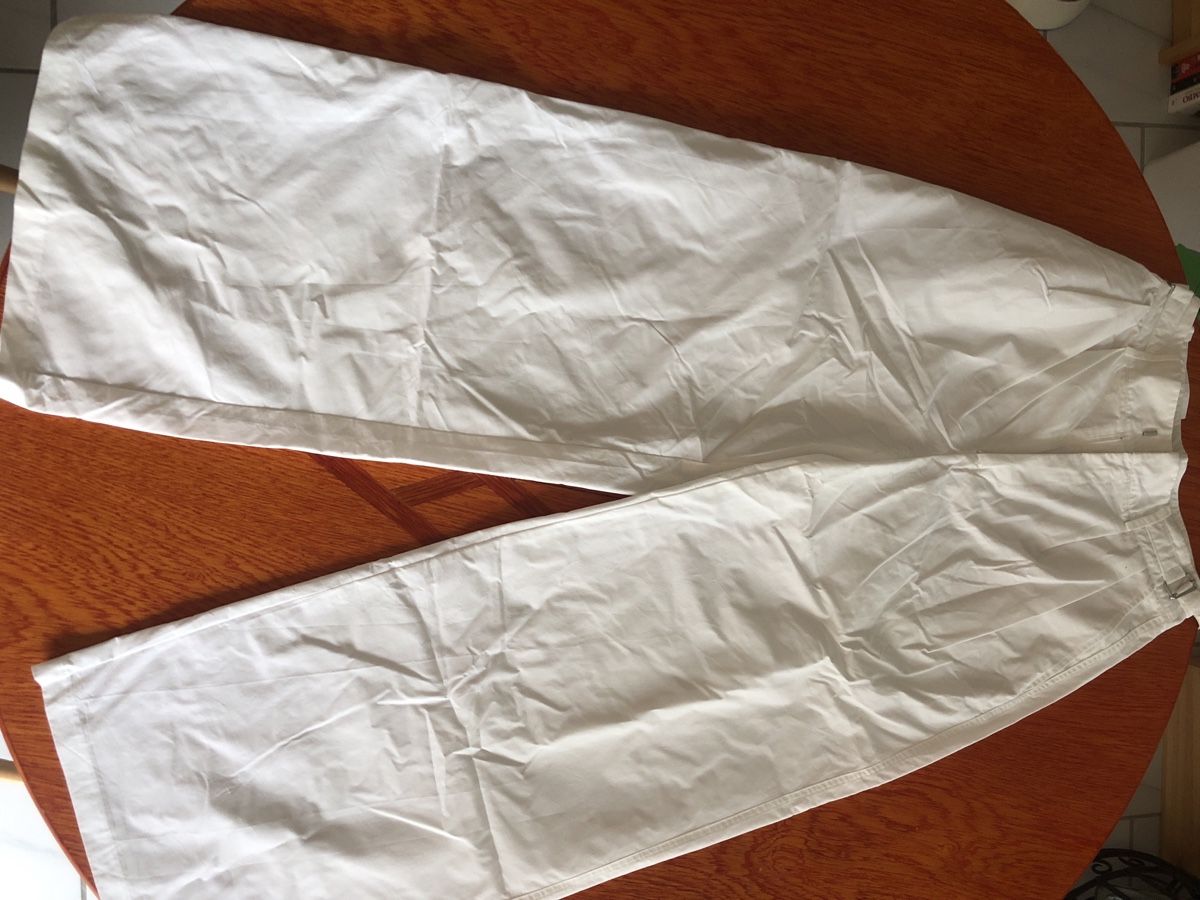 Stradivarius Pantalons: Pantalon blanc – Neuf (Voir description) à Etoy par lui_7mth