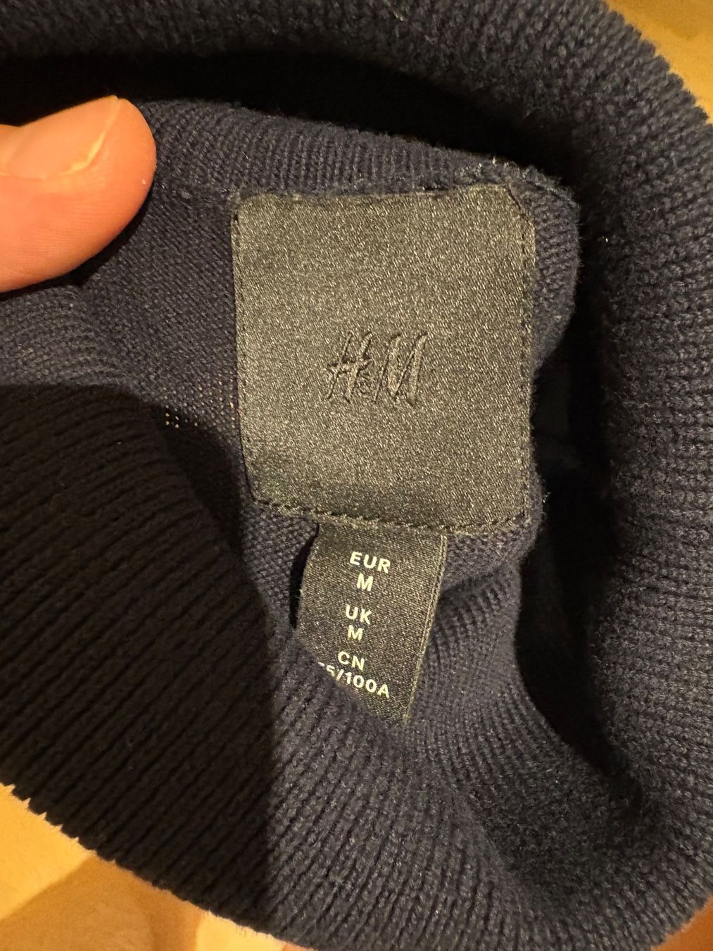 H&M Maglioni & Felpe: H&M Pullover grau Rollkragen Grösse M, selten getragen – Usato da Zürich venduto da davidihagee 1