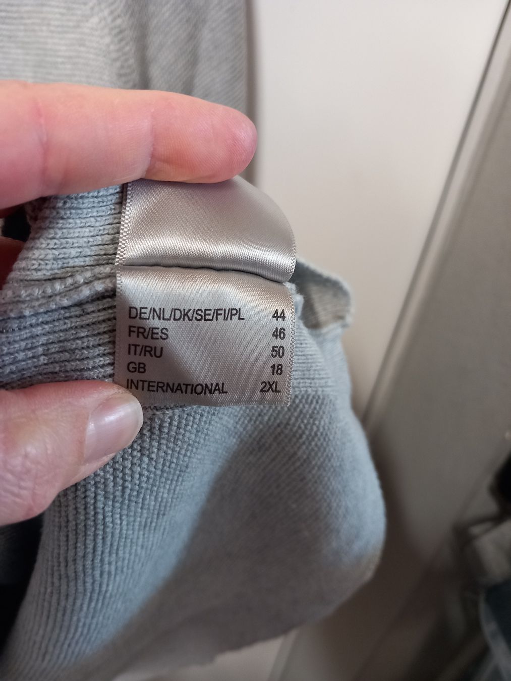 Lieblingsstück Pullover & Sweatshirts: Lieblingsstück Pullover, Gr. 44, Grau, Baumwolle – Gebraucht aus Gwatt (Thun) von umwelt-brocki 5