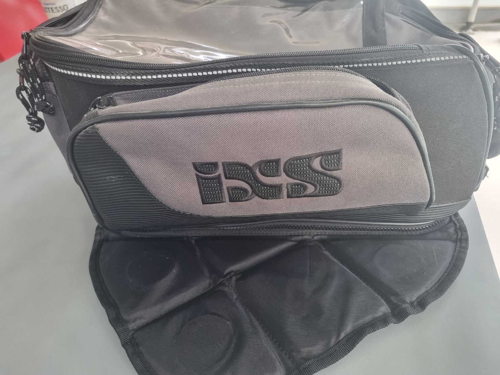 IXS Zaini: Tankrucksack / IXS/ Magnet / Töff  – Usato da Adlikon b.Regensdf venduto da attila63 2
