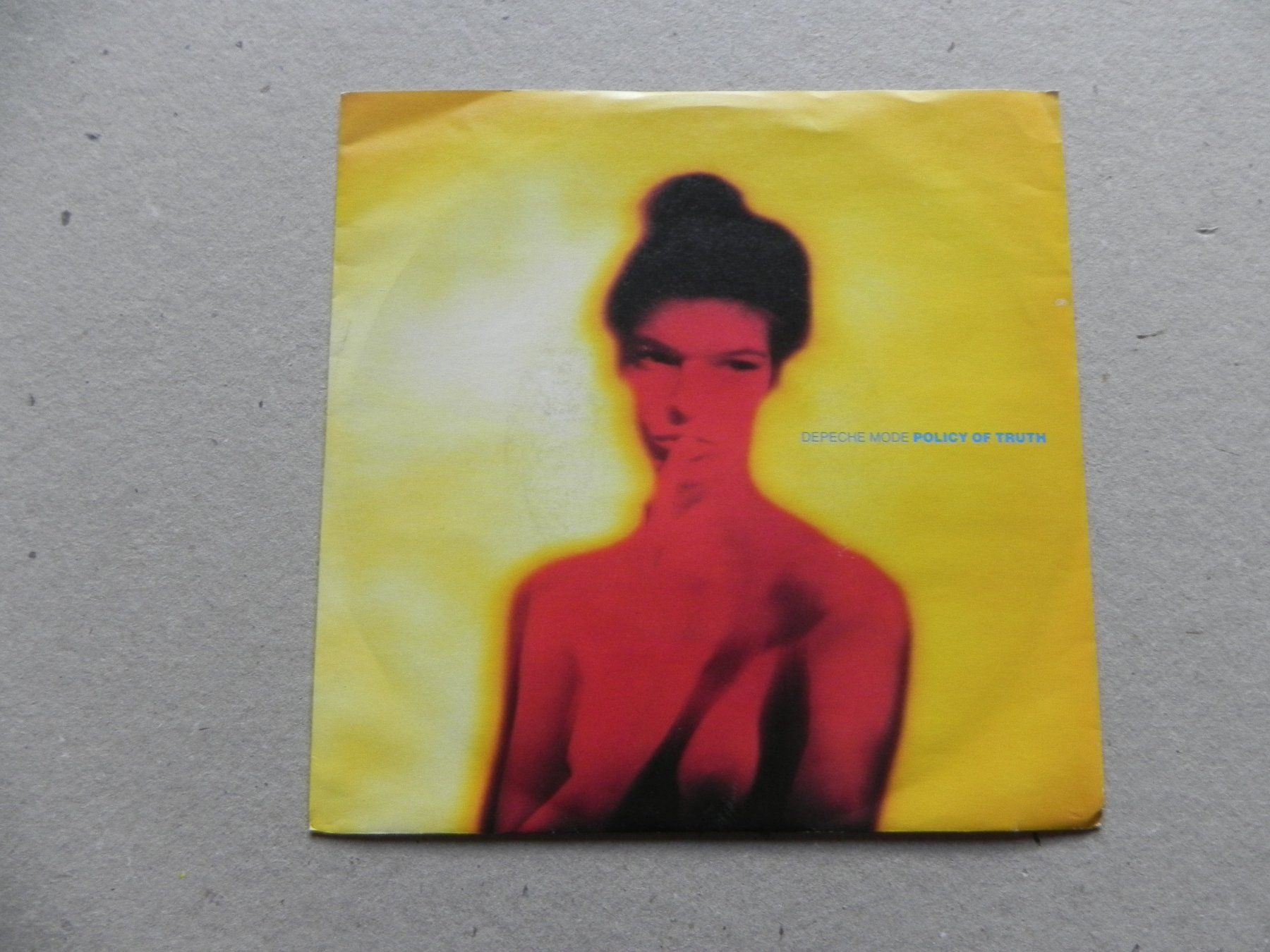 Dischi in vinile: Single engl. Synth - Rock Pop Band Depeche Mode 1990 – Usato da Siebnen venduto da krimsie