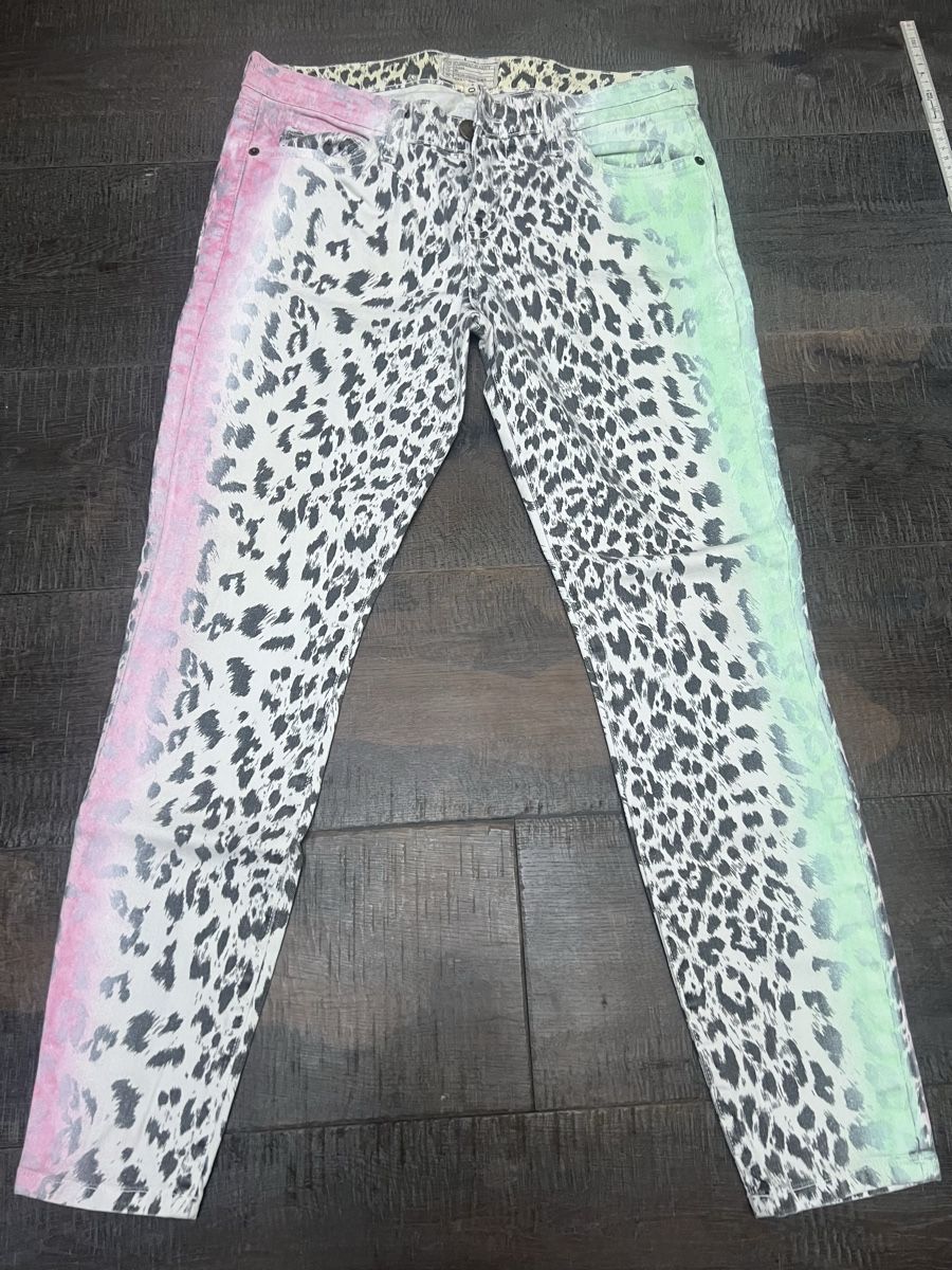 Jeans: Coole Current Elliott Jeans Leo Print top! – Usato da Horgen venduto da Baroseda