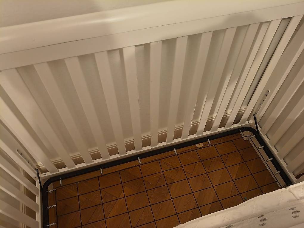 Letti: Lit bébé avec hauteur du matelas réglable – Usato da Lausanne venduto da fme_tk8x 2
