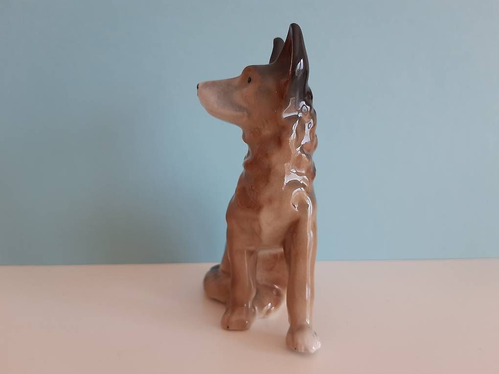 Statuette: Vintage Schäferhund, wie neu – Nuovo (secondo la descrizione) da Greifensee venduto da Foxglove 1