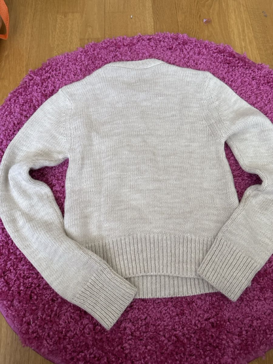 Pull&Bear Pullover & Sweatshirts: Pull&Bear Strickpullover mit Cut-Outs, Beige, Grösse S – Neu (gemäss Beschreibung) aus Richterswil von cobruetsch 1