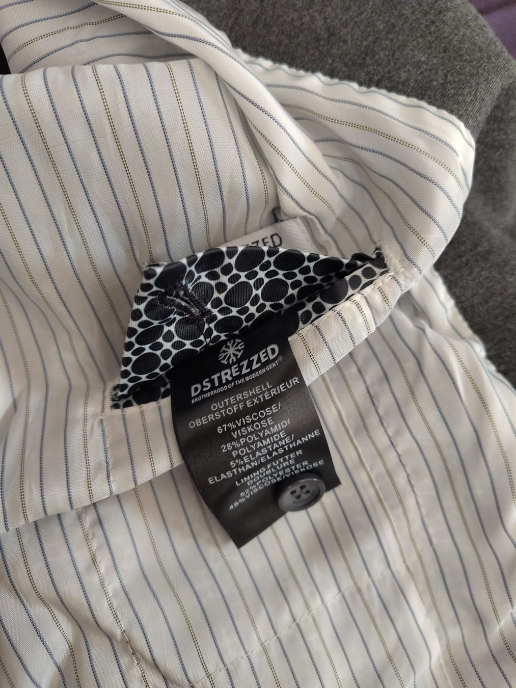 Gilets & Westen: Herren Weste von Dstrezzed – Gebraucht aus Gümligen von Clothing.and.Co 4