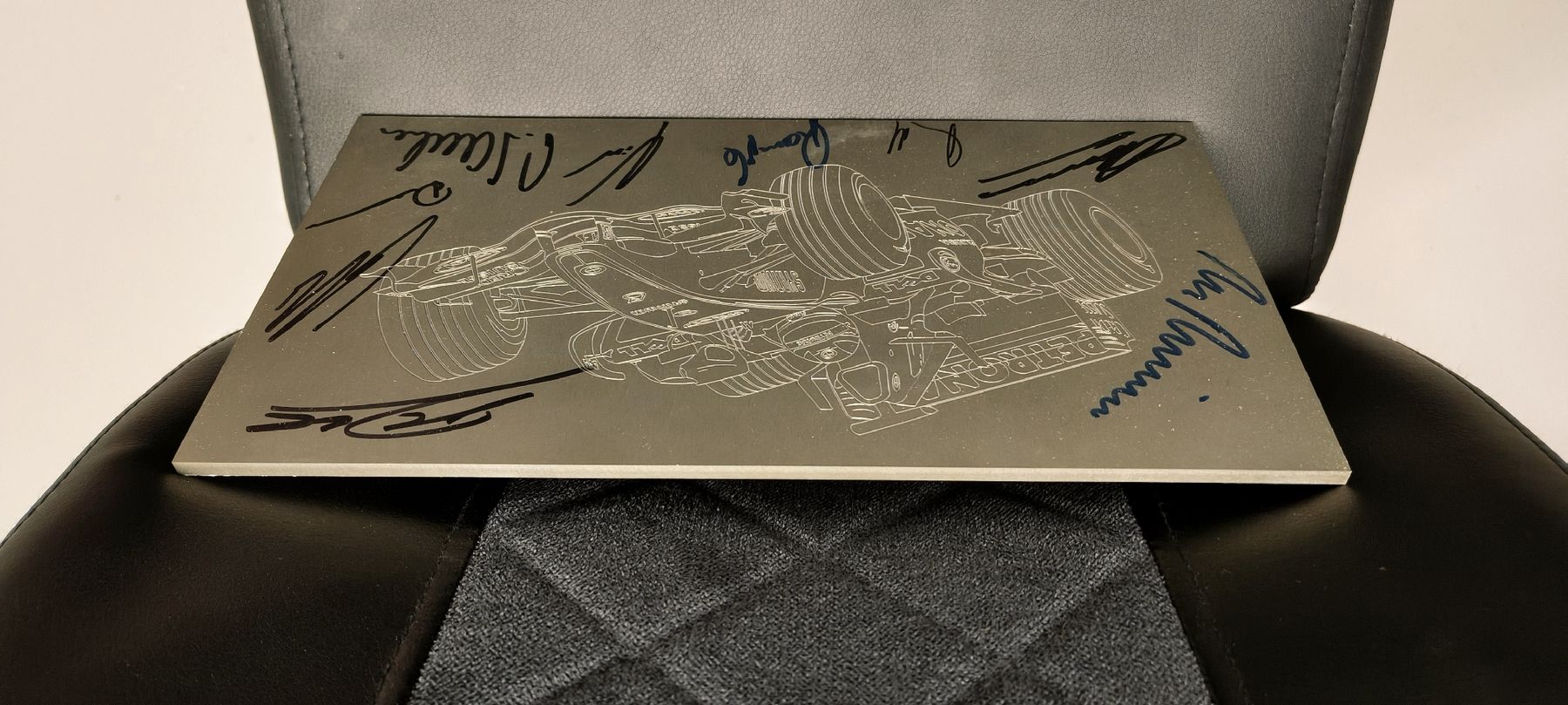 Autographes: Laser Gravur Platte Sauber – D'occasion à Kirchleerau par Truckmen 1