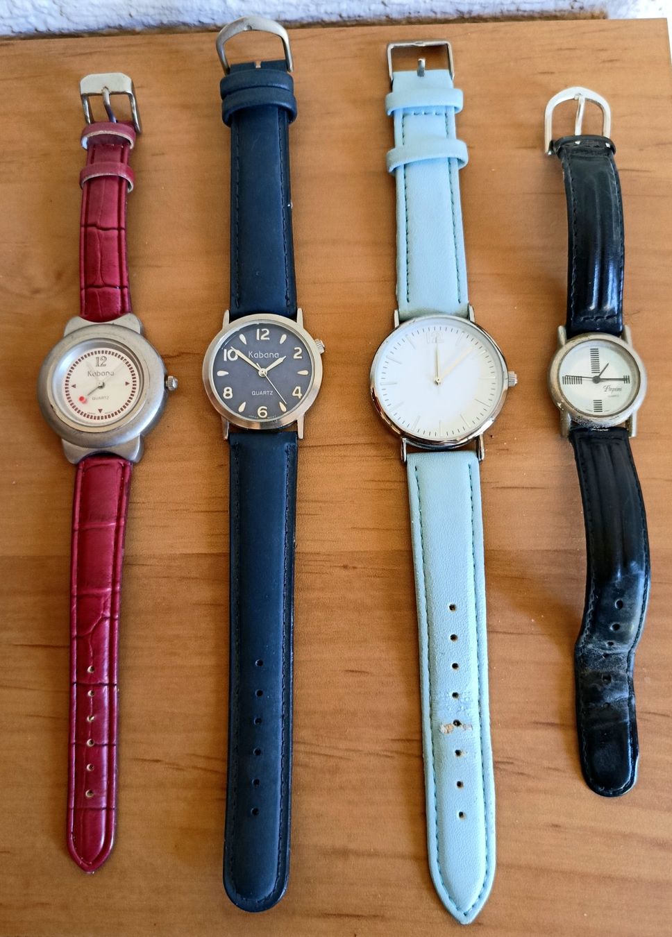 Orologi: Lot: 4 Armbanduhren – Usato da Bern venduto da Delphin77