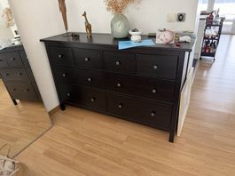 IKEA HEMNES Kommode  8 Schubladen, schwarzbraun