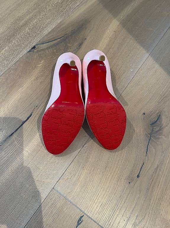 Scarpe da donna: Louboutin Pumps, Grösse 35.5 – Usato da Walchwil venduto da ama_9gny 1