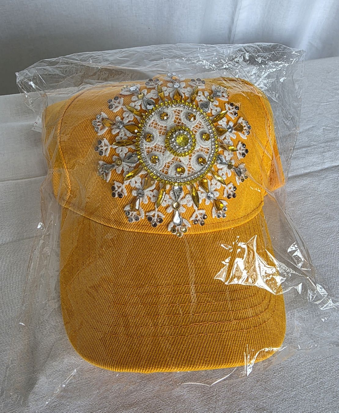 Sonstige Damenmode: Cape-Handarbeit – Neu und originalverpackt aus Pfäffikon SZ von hrs_k2tn 3
