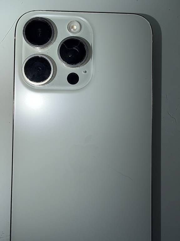 Handys / Smartphones: Apple iPhone 15 Pro Max 256GB White Titanium  – Gebraucht aus Hombrechtikon von ami_jdw8 4