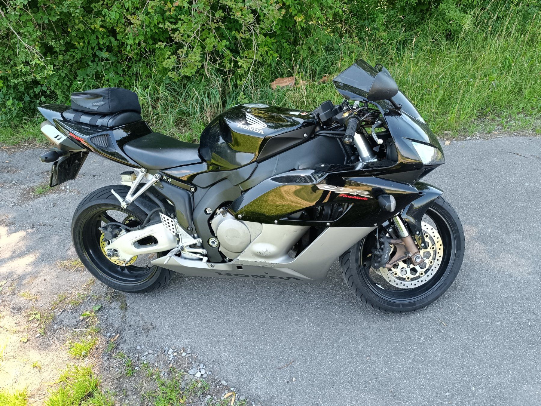 Honda Route: Honda CBR 1000 RR SC57 – D'occasion à Zürich par Speedboat 1