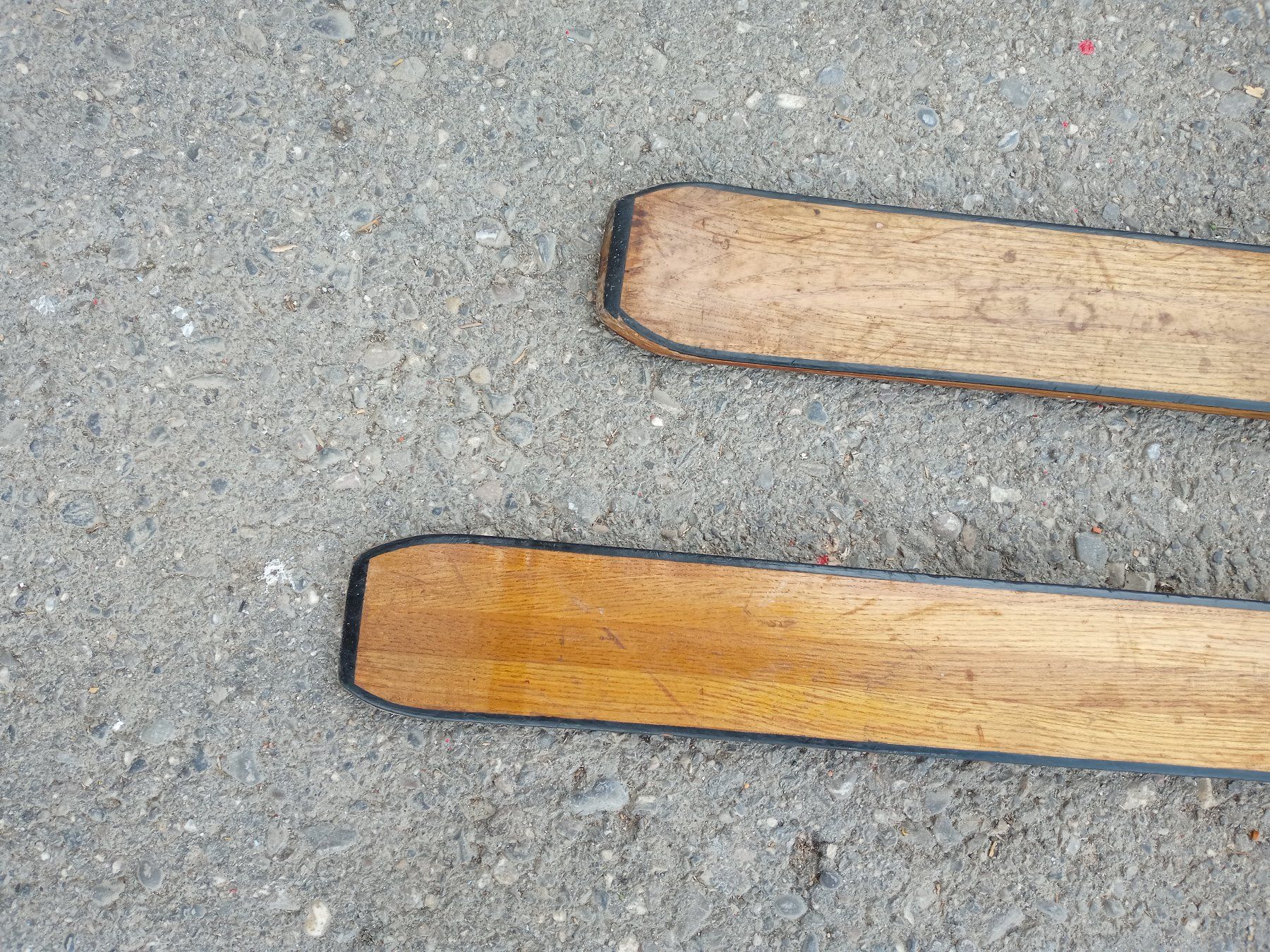 Skis: Ski, alte Holzski – D'occasion à Prez-vers-Siviriez par Monija70 4