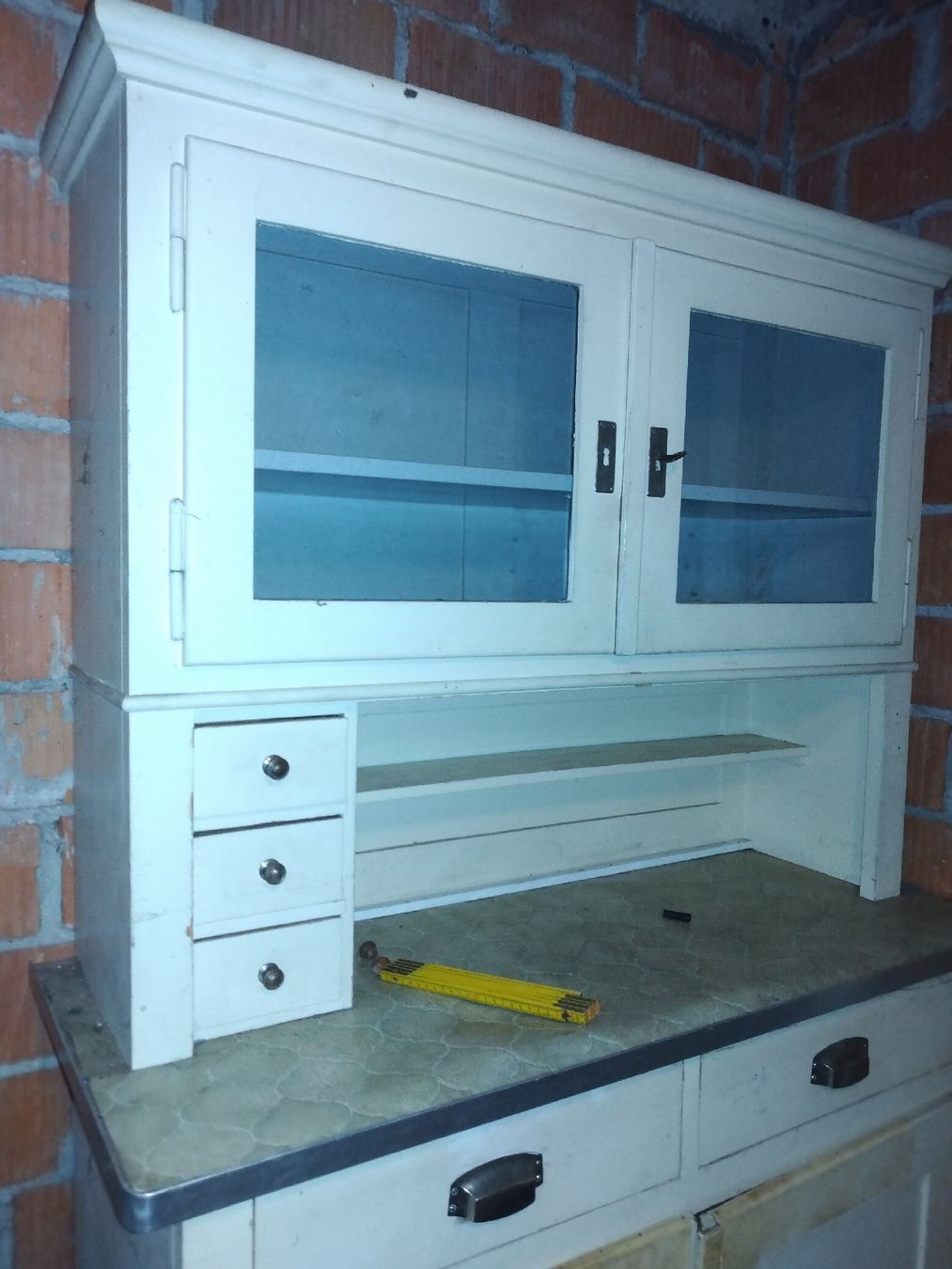 Credenze: vintage küchenschrank – Usato da Belp venduto da Guadalupe84 1