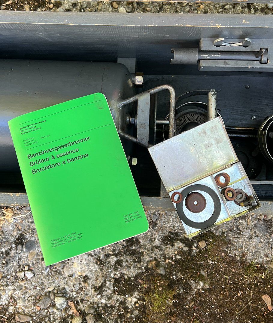 Appareils de cuisine: Benzingasverbrenner der  Schweizer Armee – D'occasion à Frauenfeld par LP_BUNKER 3