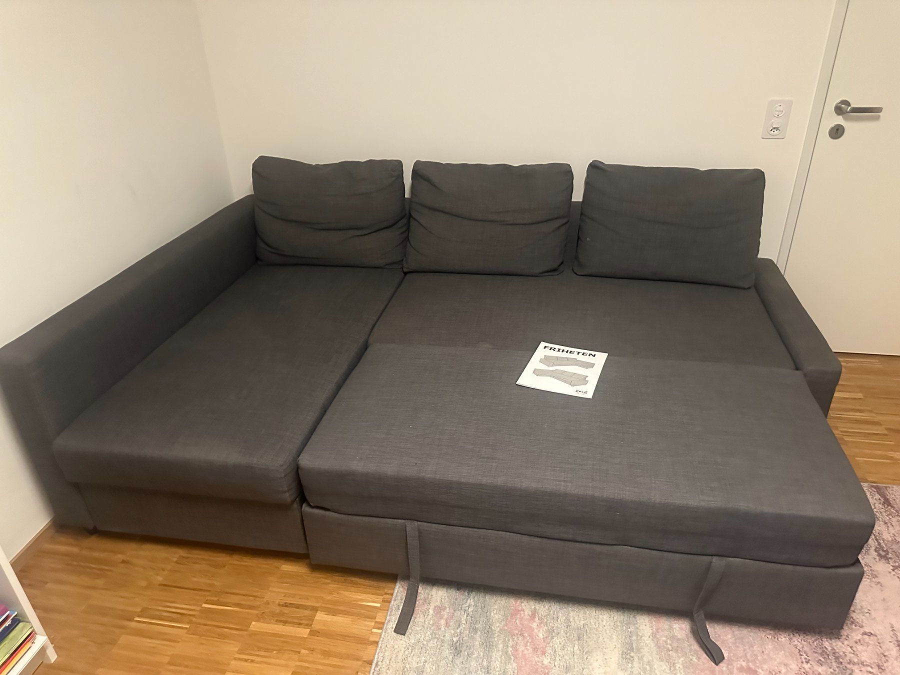 Divani: IKEA Corner sofa-bed with storage, Skiftebo dark grey – Usato da Zürich venduto da zac_y99h