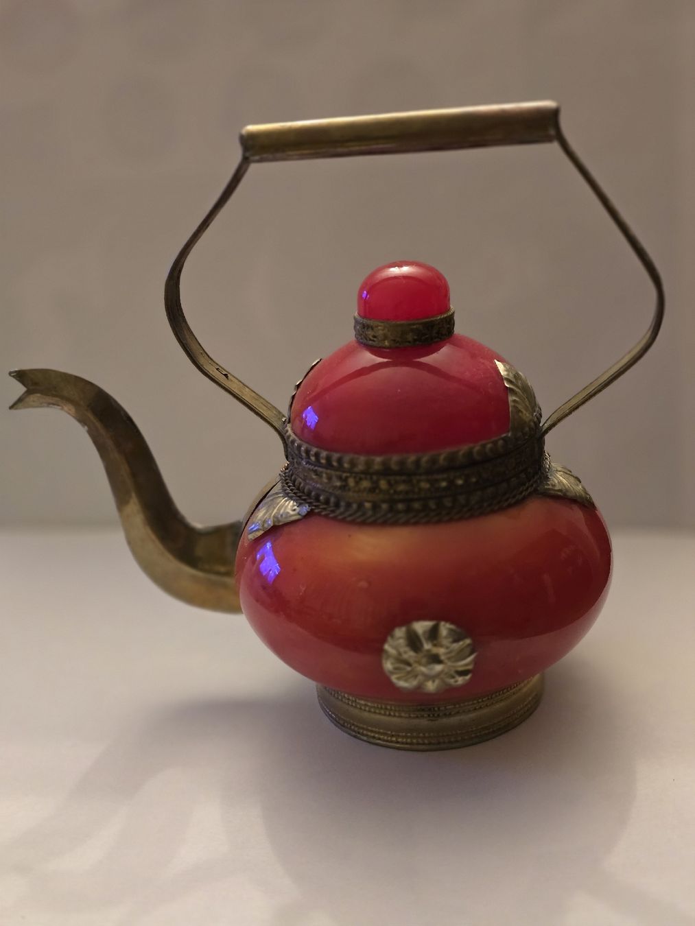 Teiere: Théière laiton Rouge et Or décorative  – Usato da Founex venduto da Vivi.dressing