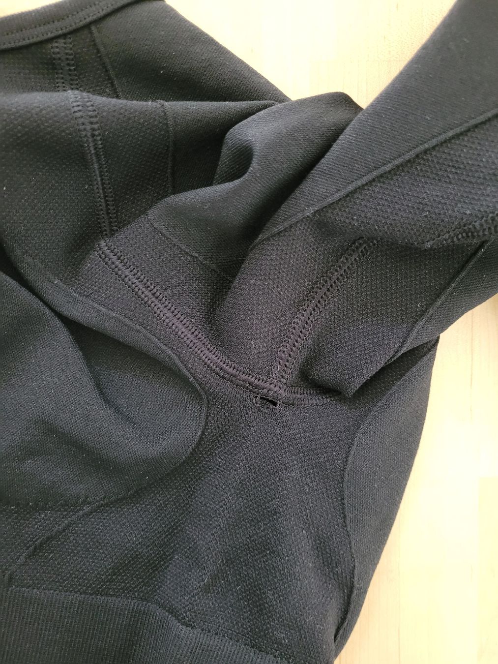 Gymshark Top: Gymshark Langarm Oberteil Schwarz, XS – Usato da Zürich venduto da cas_h8ty 4