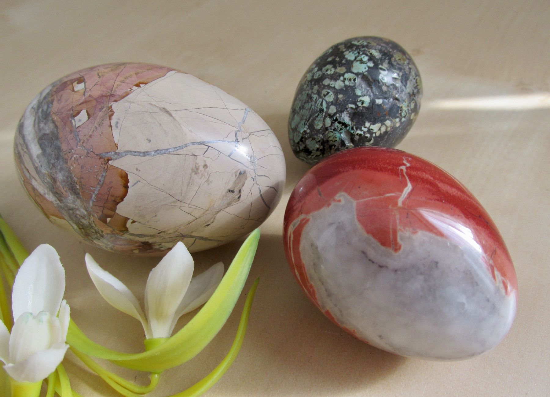 Pierres précieuses: 3 Eier aus Edelstein – D'occasion à Winterthur par mat_q5d5 9