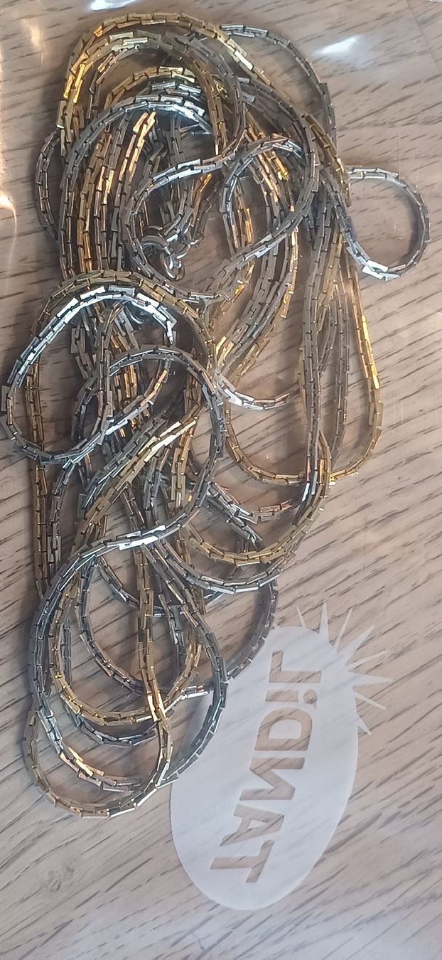 Catenine: 4 Fach Kette Gold silberfarbig – Usato da Flawil venduto da Naphtali 8