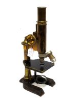 Microscope ancien laiton antikes Messingmikroskop